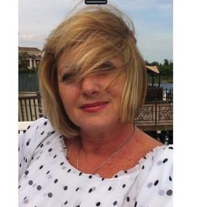 Meet your Posher, Yelena